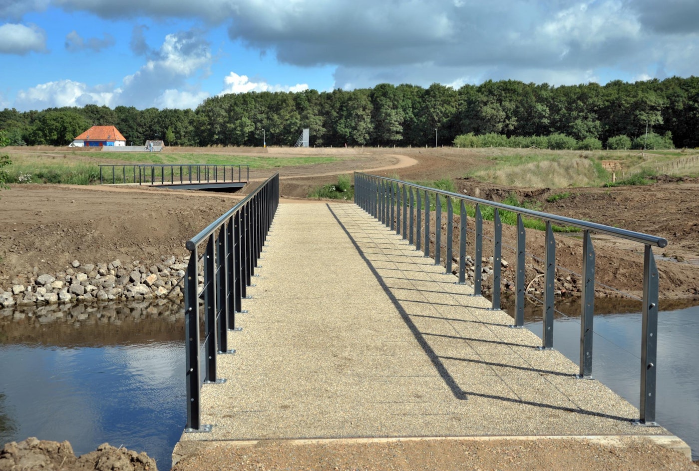 Genneperhuis heringercht tot fiets en wandelgebied 1