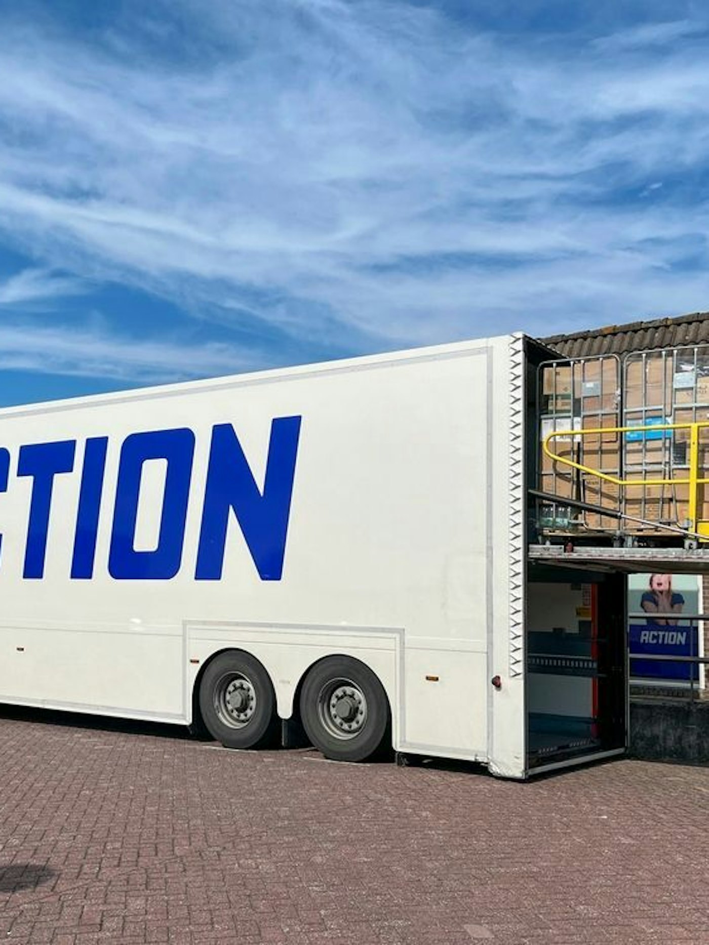 Vrachtwagen bebouwde kom